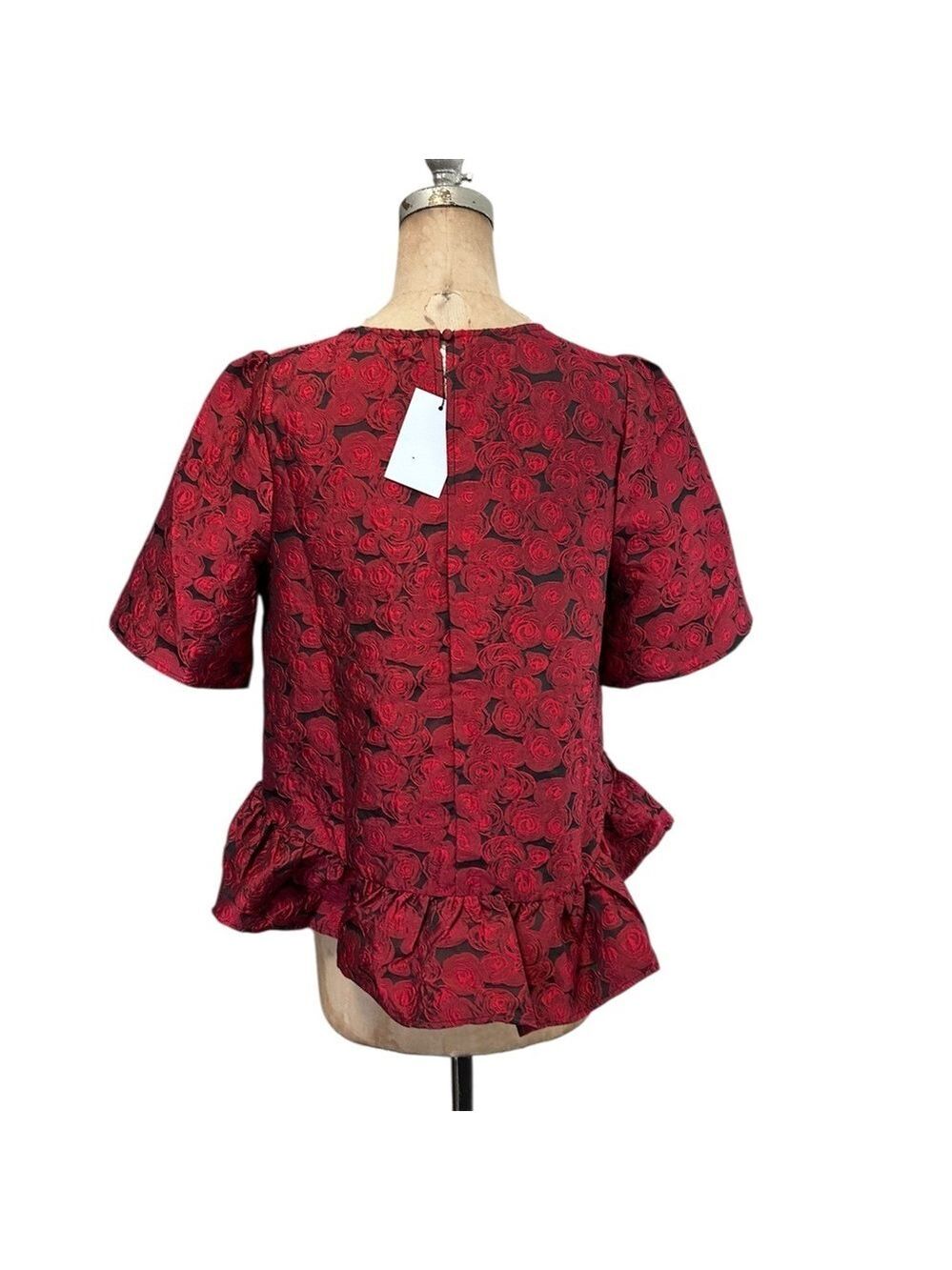 Sugarlips NWT Aelin Jacquard Red Floral Puff Sleeve Blouse W/ Ruffle Hem Size M - Picture 3 of 7